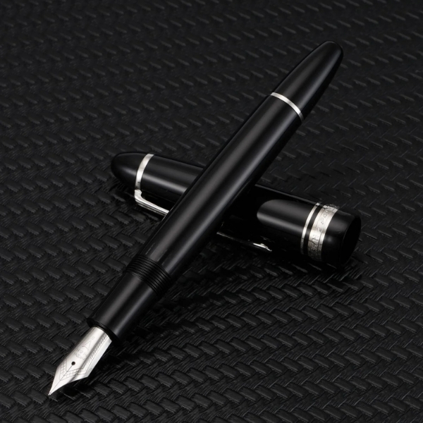 Picture of MAJOHN HIGH GLOSS BLACK FP P136 -01F